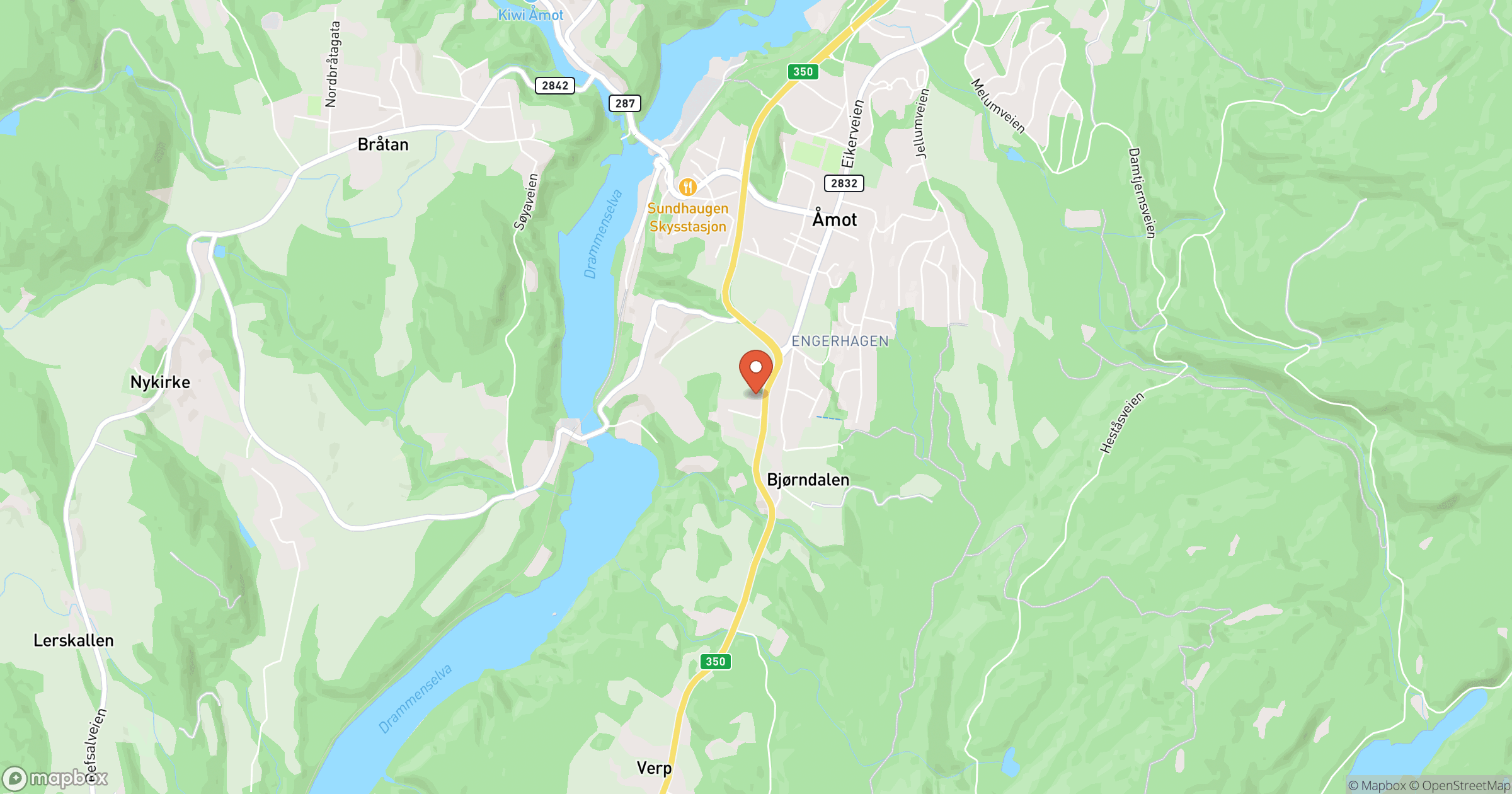 SNEKKER MØRK – hero